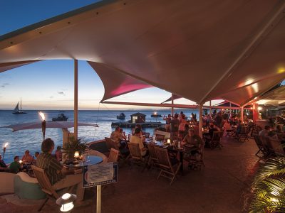 Captain Dons Habitat - Bonaire outdoor restaurant