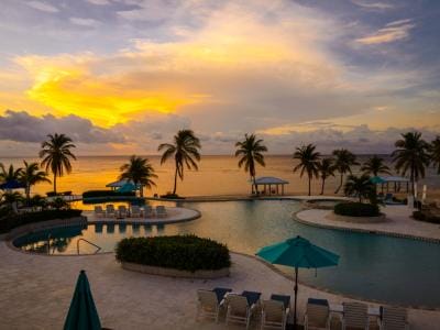 Cayman Brac Beach Resort - Cayman Brac pool