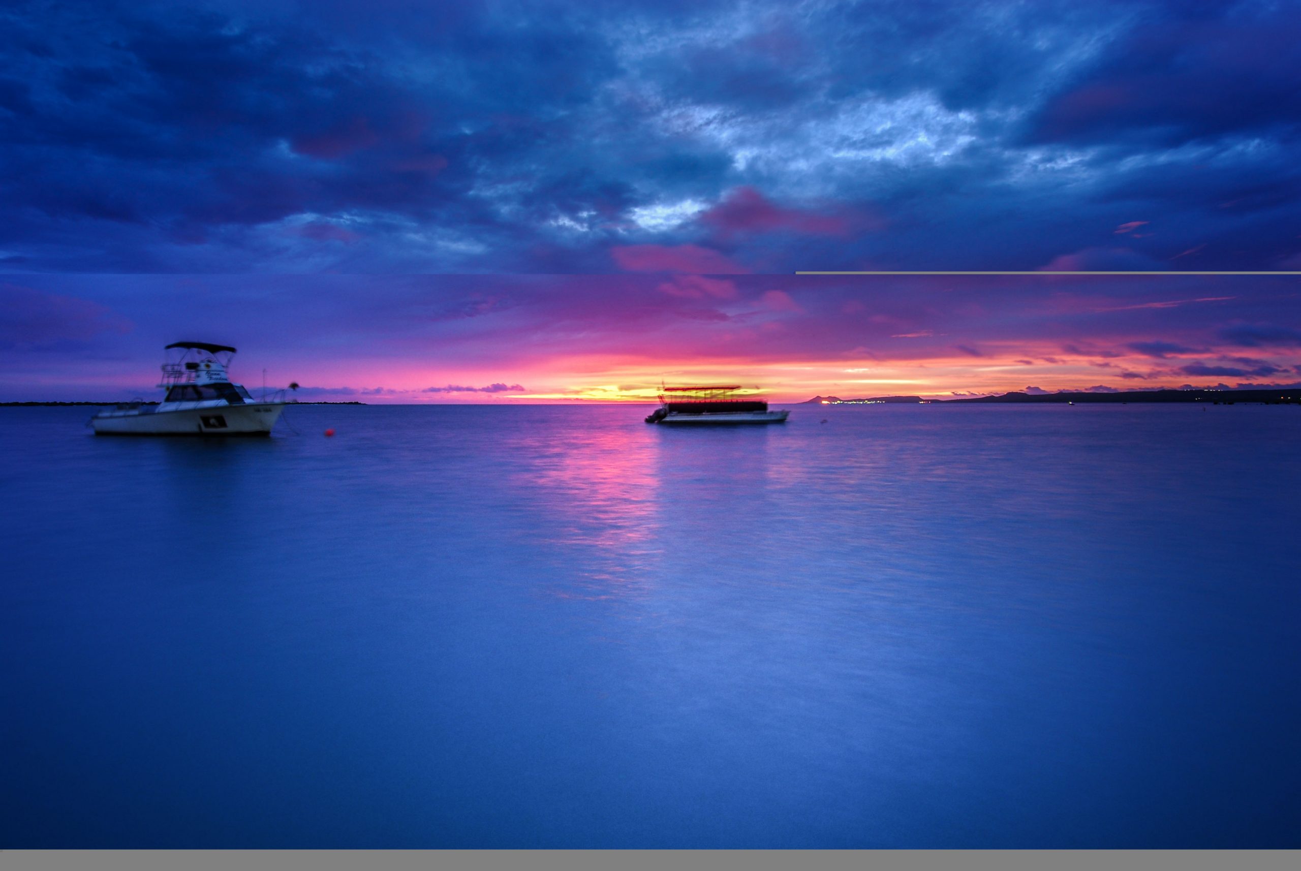 Captain Dons Habitat - Bonaire dive boats at sunset