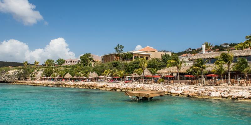 Coral Estate Luxury Resort - Curacao dive dock