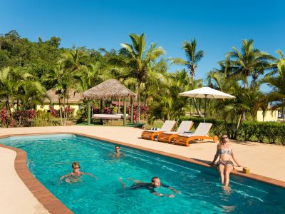 Waidroka Bay Resort - Fiji pool