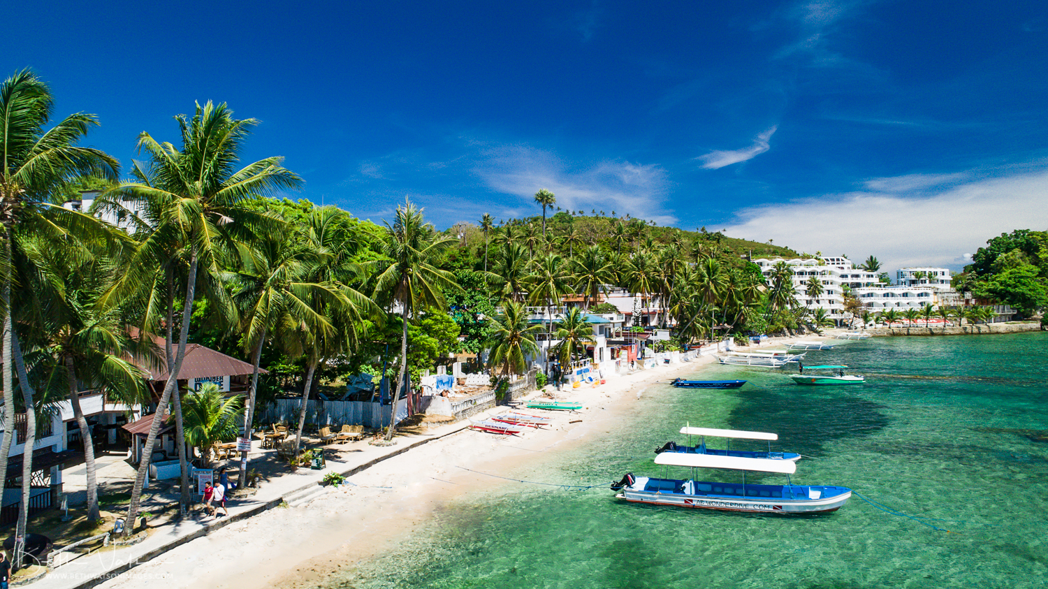 El Galleon Beach Resort - Puerto Galera, Philippine Islands beach