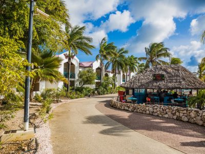 Plaza Beach & Dive Resort Bonaire - Bonaire grounds