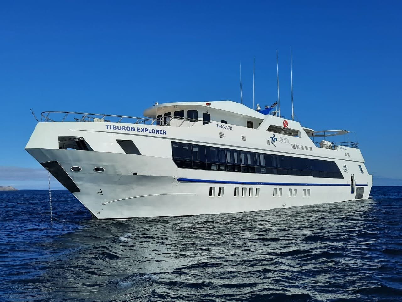 Tiburon Explorer Liveaboard - Galapagos Island livaboard