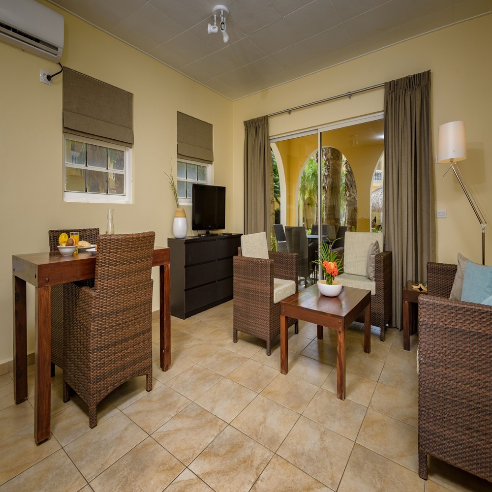 Buddy Dive Resort - Bonarie 1 bedroom living room