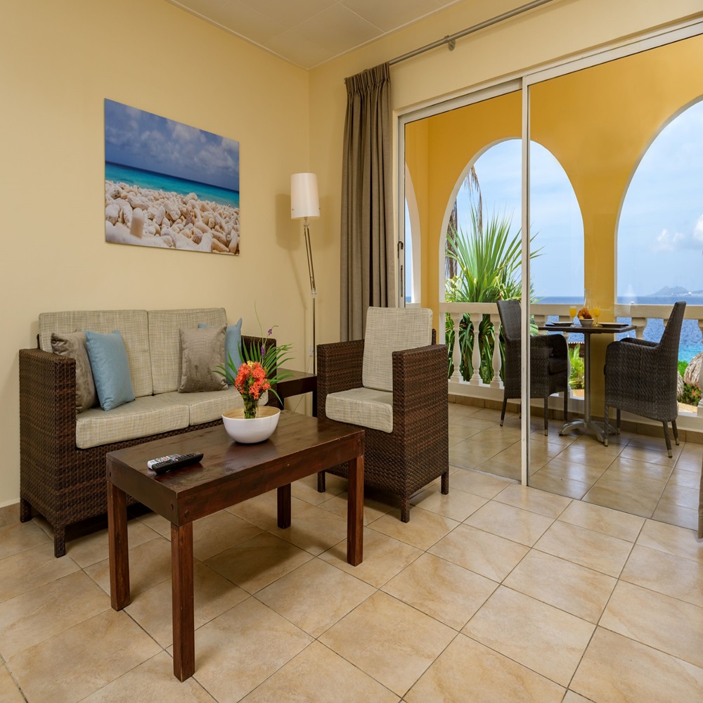 Buddy Dive Resort - Bonarie 2 bedroom living room
