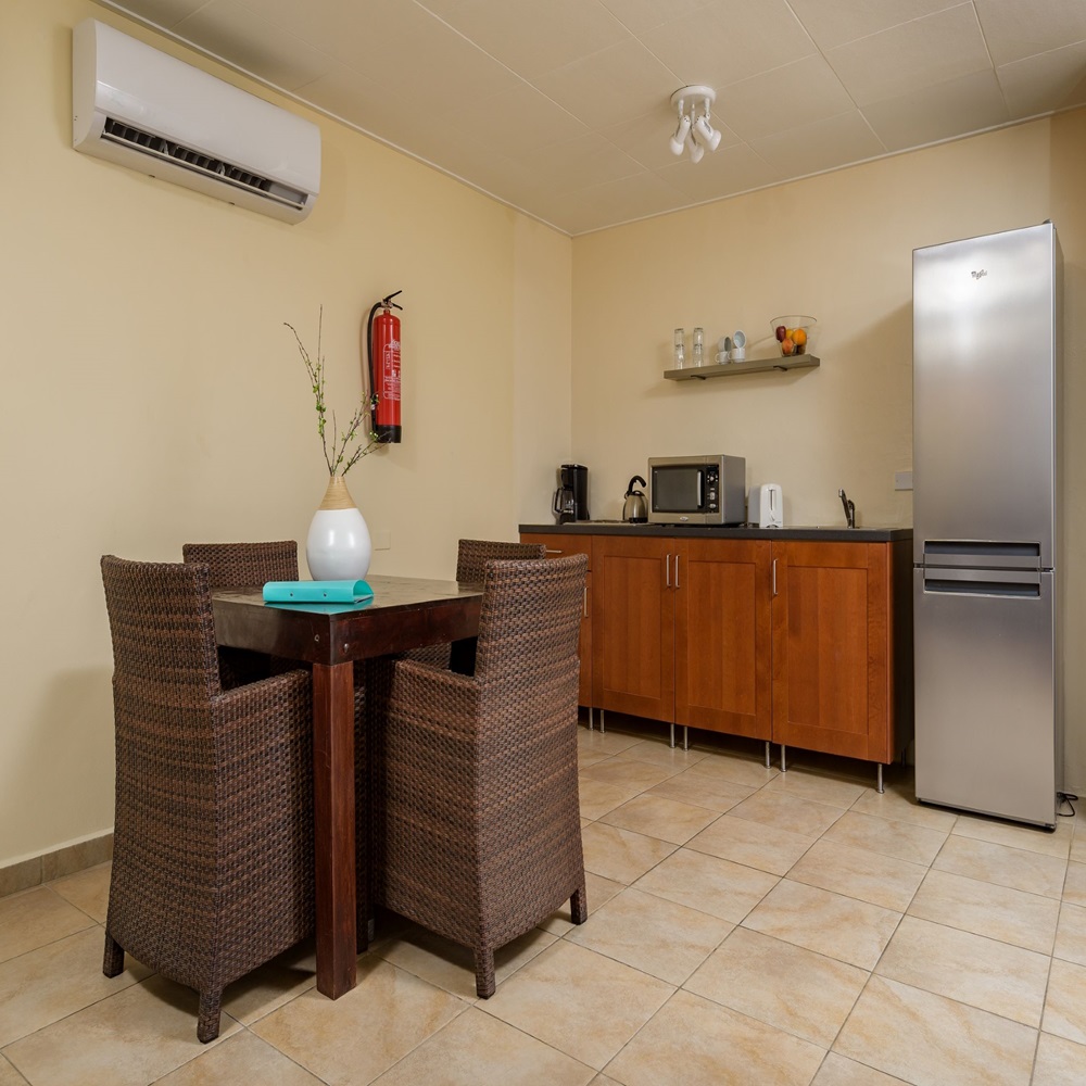 Buddy Dive Resort - Bonarie 2 bedroom kitchen