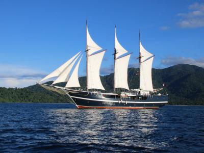 Dewi Nusantara Liveaboard - Indonesia liveaboard