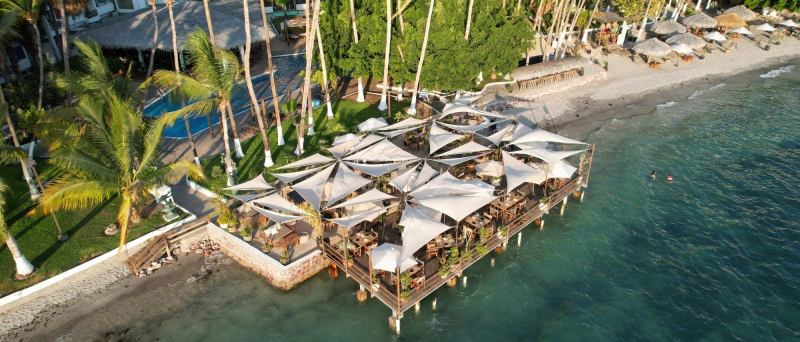 La Concha Beach Resort Hotel - La Paz, Mexico Beach Bar